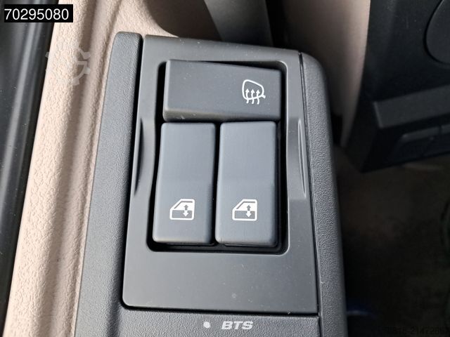 Box truck DAF XB 230 4X2 FA DC 12t - Paccar Body Koffer