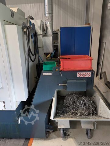 CNC turning and milling center Spinner TC30052SMCY