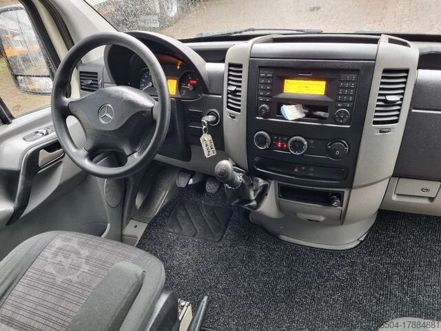 Delivery van Mercedes-Benz Sprinter 311 CDI L2H2 EURO 6 2.2 CDI RWD