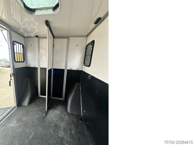 Livestock transporter Ford Transit 1-2 Pferde Hengsttrennung