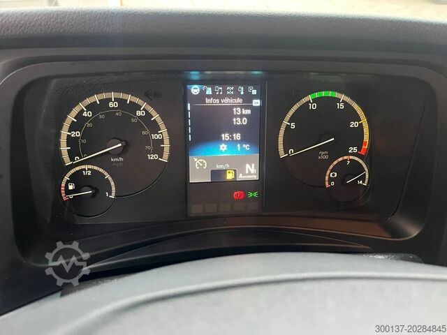 Standard-SZM Mercedes-Benz Actros 2045 S 4x2 Tractor Head