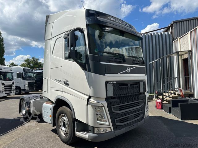 Standard tractor unit VOLVO FH 4 460 Kipphydraulik I Park PTO Lane Guard