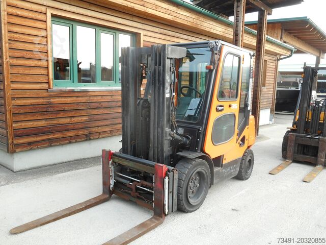 4-wheel forklift DOOSAN D35C-5 Triplex + SS + ZV + Kabine