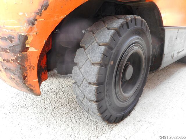 4-wheel forklift DOOSAN D35C-5 Triplex + SS + ZV + Kabine