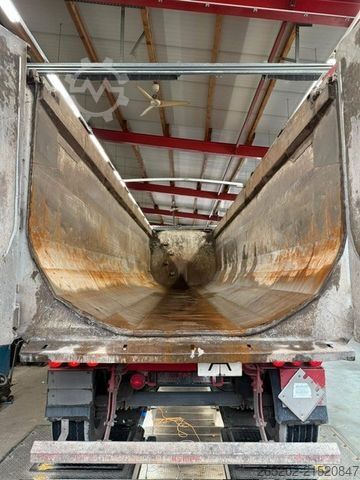 Kipper Auflieger KEMPF Stahlhalbschalenmulde 3x9t, SKM 35/3 SR, 43 cbm