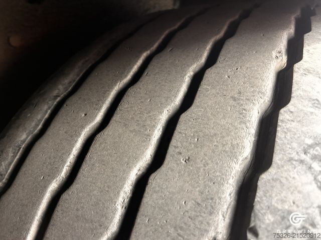 Open semitrailer with tarp SCHMITZ CARGOBULL SCS 24/L - 13.62 E B Lift Getränke