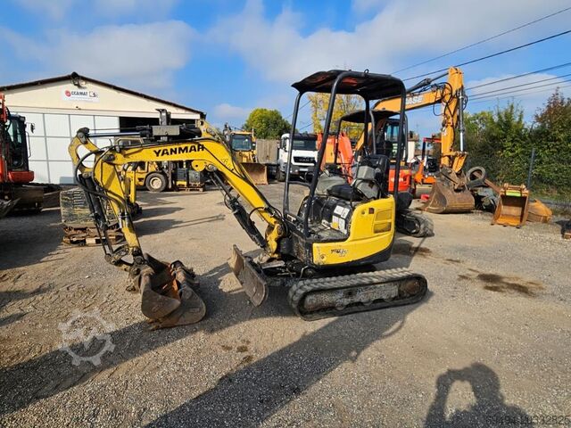 Mini excavator YANMAR VIO 17