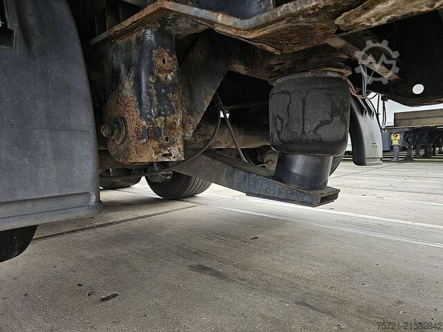 Loading platform PACTON L3-002