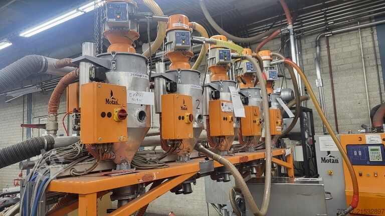 Trockenlufttrockner mit Materialsaugern Motan ADC 200/10/20