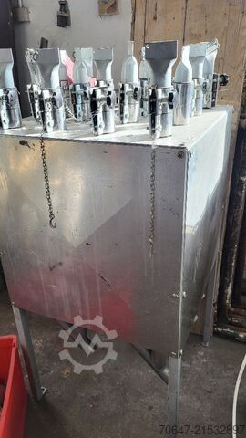 Dry air dryer with vacuum pump Motan ADC 200/10/20