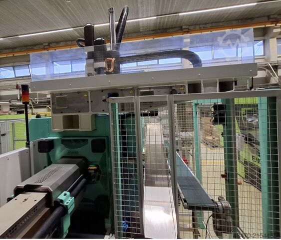 Cnc mold injection machine with robotics Arburg 520S 1500/800