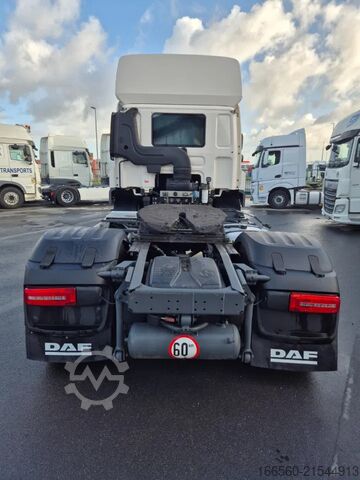 Standard-Traktor DAF CF 450 FT SPACE CAB