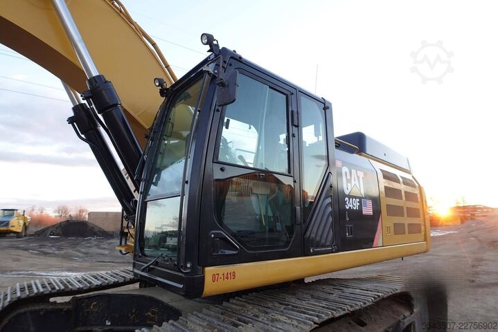 Crawler excavator Caterpillar 349FL