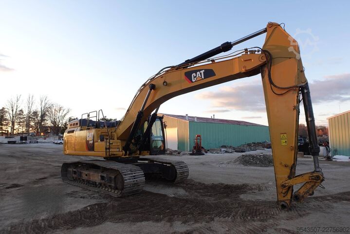 Crawler excavator Caterpillar 349FL