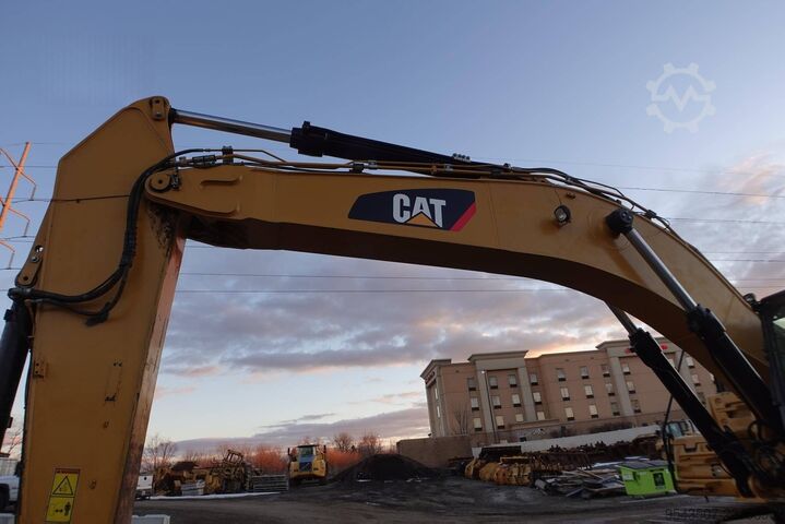 Crawler excavator Caterpillar 349FL