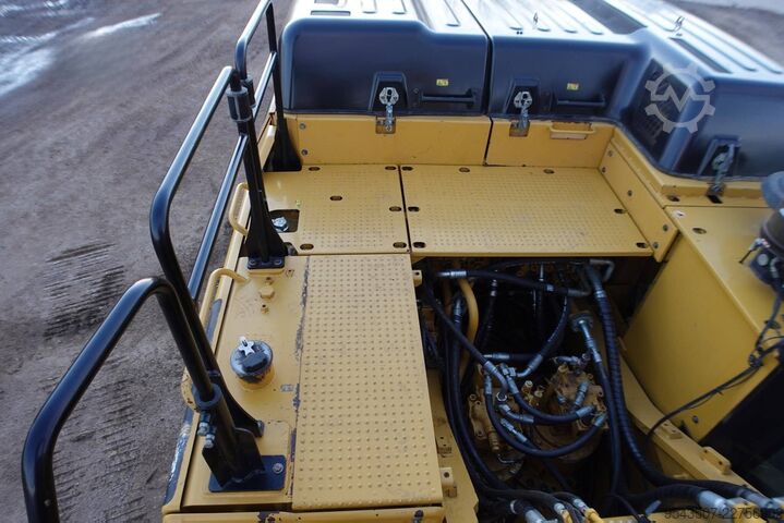Crawler excavator Caterpillar 349FL