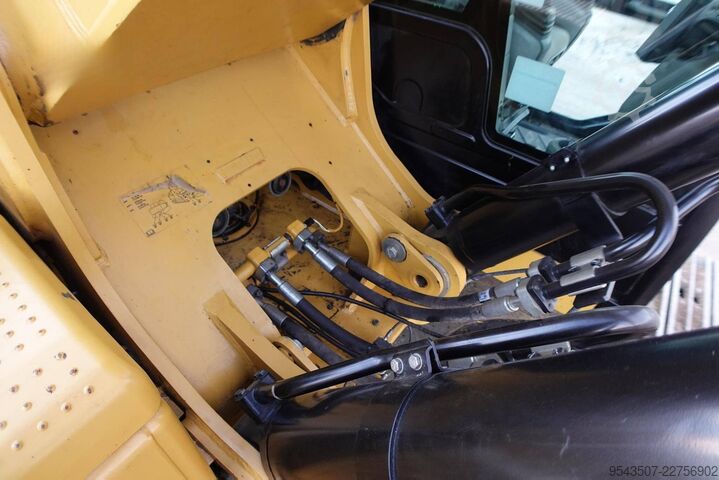 Crawler excavator Caterpillar 349FL