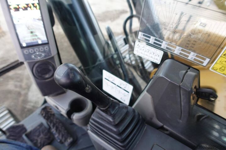 Crawler excavator Caterpillar 349FL