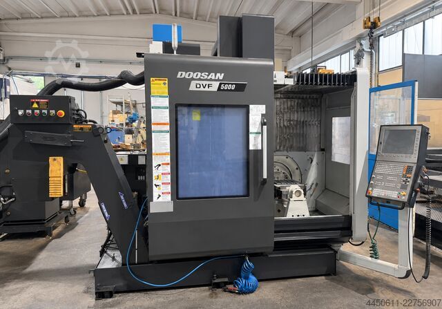 Vertical machining center DOOSAN DVF 5000
