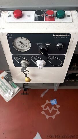 Automatic multi-ply cutting machine Investronica CV040/070