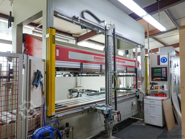 Bohr- und Montageanlage PRIESS PRIESS ASSEMBLY LINE