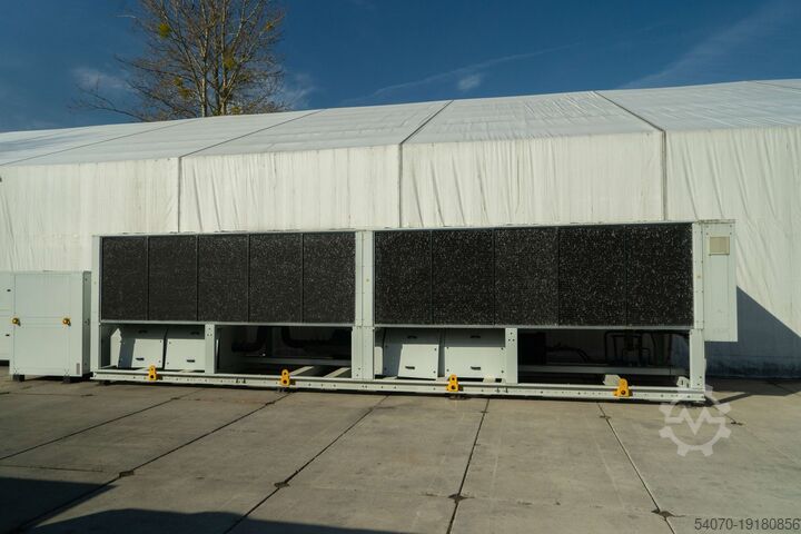 Chiller New Aircooled chiller CLIMAVENETA I-FX(1+I) CA 2722 700.2 kW