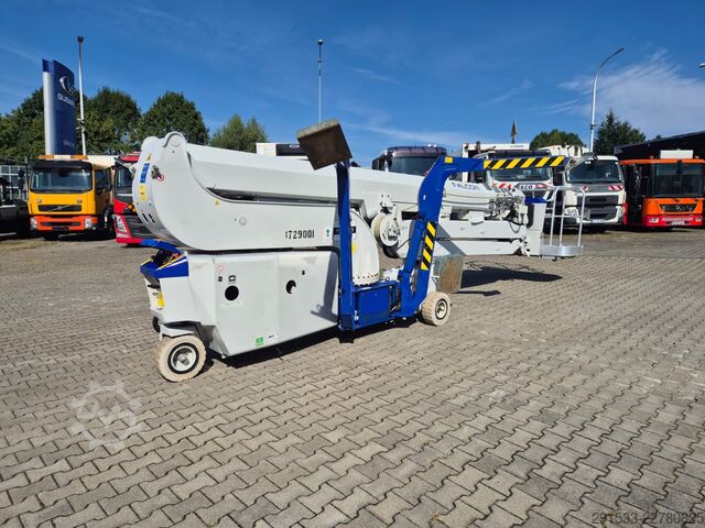 Mobile work platform Falcon Lifts FS290 - 1 OWNER- ONLY 100MTH