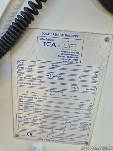 Mobile work platform Falcon Lifts FS290 - 1 OWNER- ONLY 100MTH
