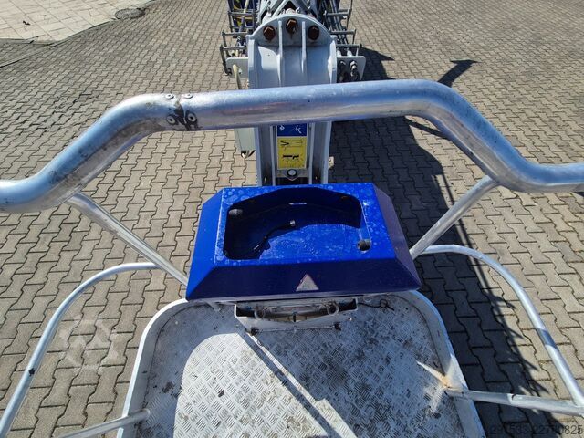 Mobile work platform Falcon Lifts FS290 - 1 OWNER- ONLY 100MTH