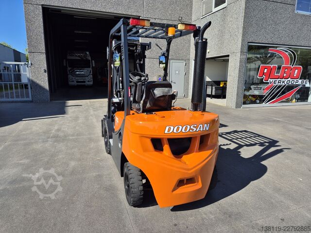 Gabelstapler DOOSAN D25