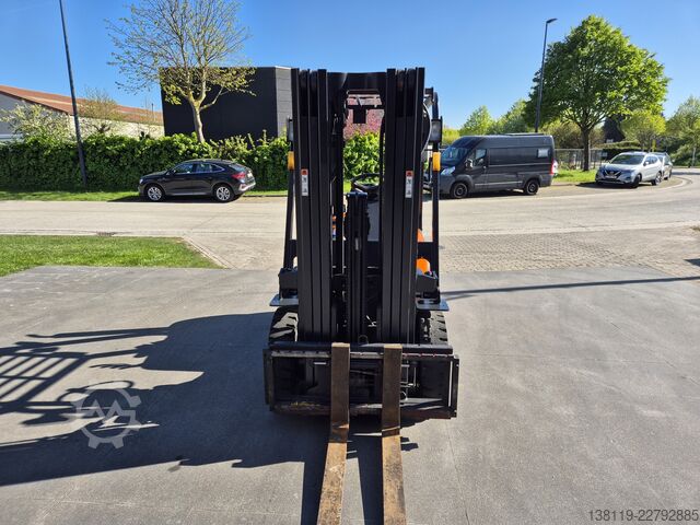 Gabelstapler DOOSAN D25