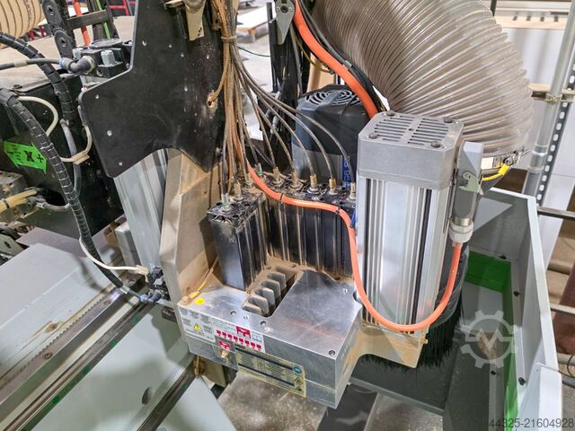 Bearbeitungszentrum mit Nestingtisch BIESSE SKILL 1536 G FT