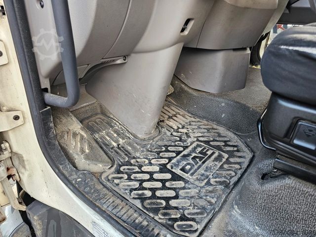 Transporter mit Koffer DAF LF 180 Koffer, Ladebordwand, Klima