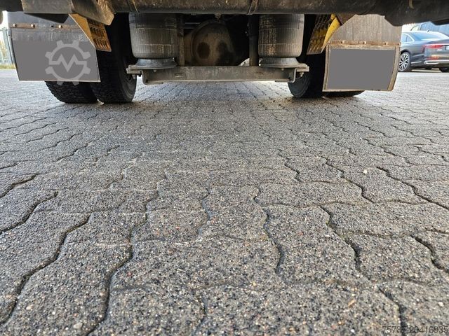 Transporter mit Koffer DAF LF 180 Koffer, Ladebordwand, Klima