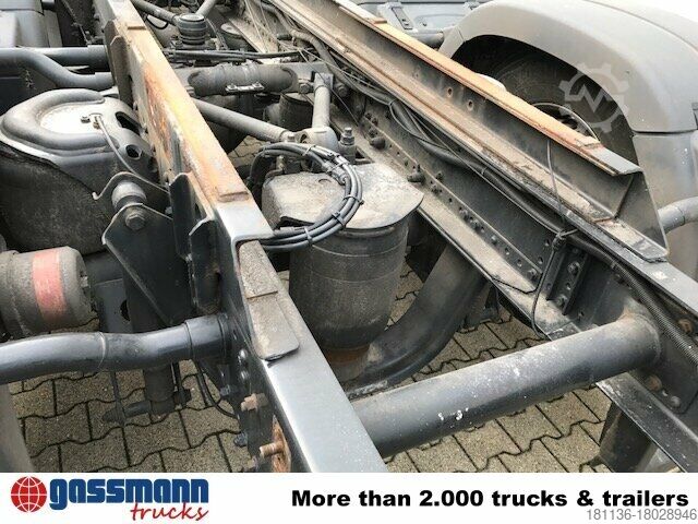 LKW-Fahrgestell MAN TGA 26.440 6x2-2BL