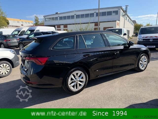 Kleinbus SKODA Octavia Combi Ambition