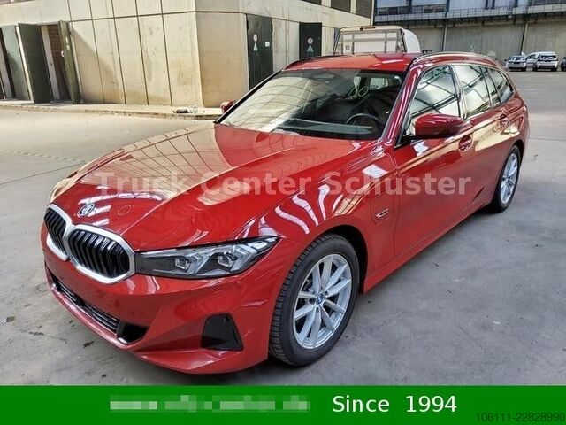 Kleinbus BMW 330 3 Touring Kunstleder