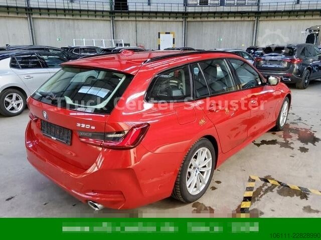 Kleinbus BMW 330 3 Touring Kunstleder