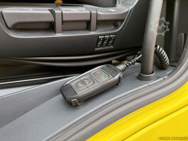 Standard SZM DAF XG + 530 Vollausstattung Top Zustand