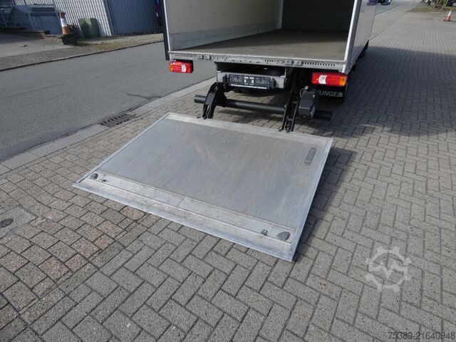 Transporter mit Koffer Iveco Daily  35 C16 Koffer LBW Klima EURO6-E TÜV NEU