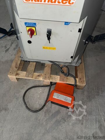 Corner crimping machine Elumatec EP 124