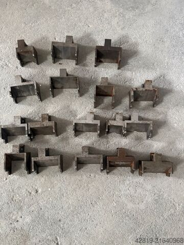 Corner crimping machine Elumatec EP 124