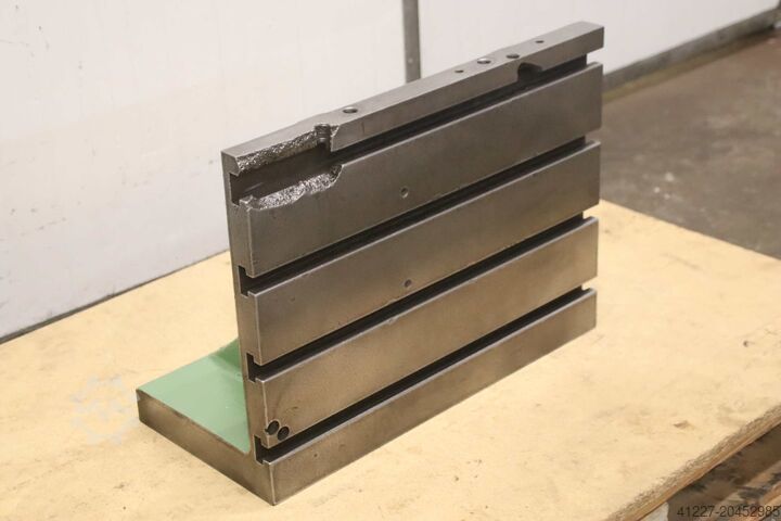 Aufspannwinkel mit T Nuten Guss 535/250/H400 mm