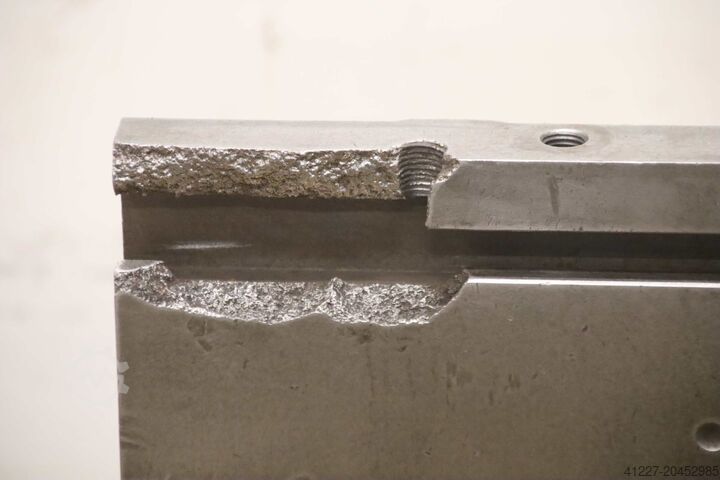 Aufspannwinkel mit T Nuten Guss 535/250/H400 mm