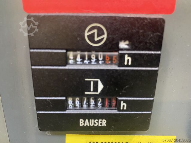 CNC-Universal-Bohr- und Fräsmaschine Deckel Maho DMC100U duoBLOCK