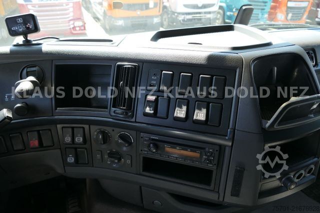 Swap body truck VOLVO FH 460 Globetotter BDF 2XL-Tanks Vollluft