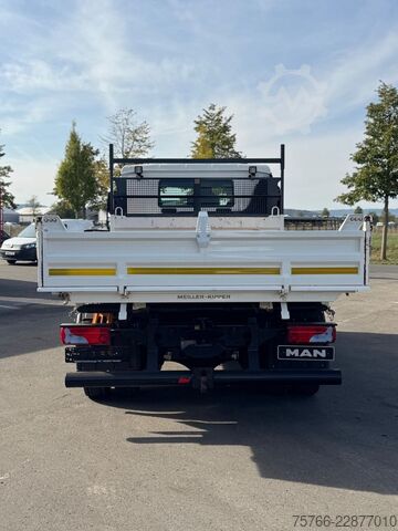 Three-way tipper van MAN TGL 8.220 / 2 x AHK / 3 SITZE