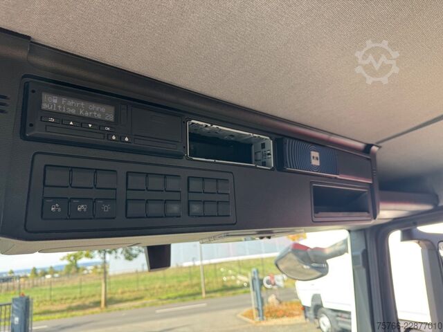 Three-way tipper van MAN TGL 8.220 / 2 x AHK / 3 SITZE