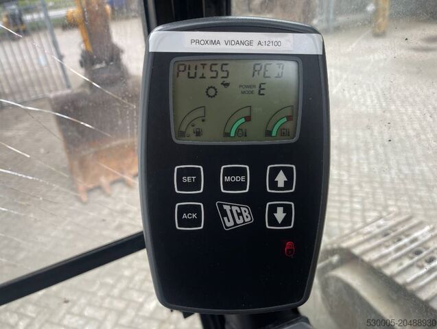 Raupenbagger JCB JS 220 N LC      2012    CE