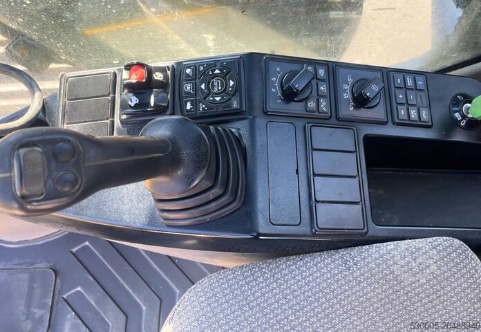 Raupenbagger Volvo EC 220 EL    2016   TOPCON 3D GPS